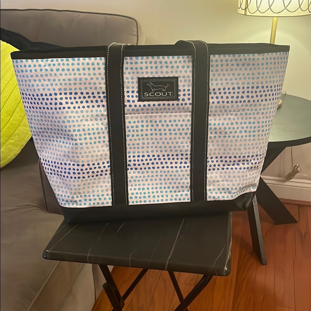 Scout Blue Dot Carryall with Black Accents
